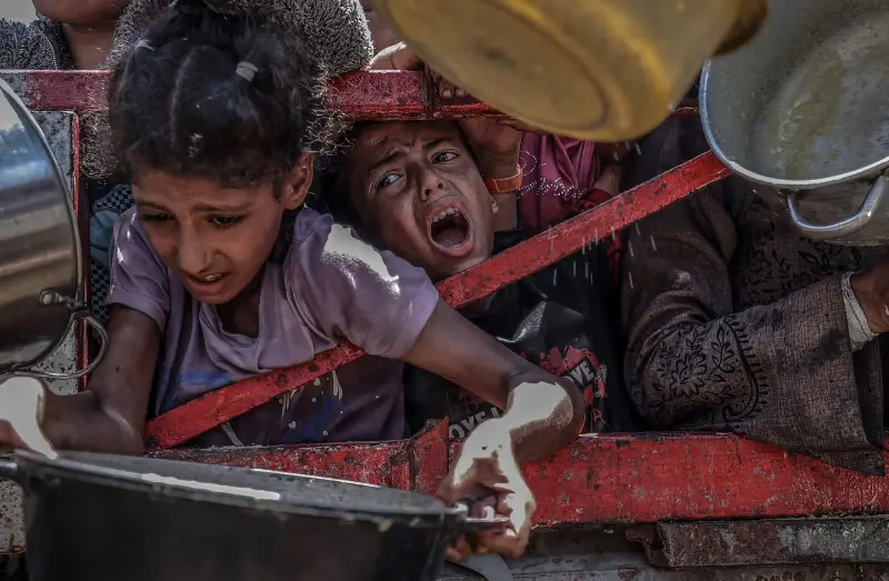 Families affected by the crisis in Gaza