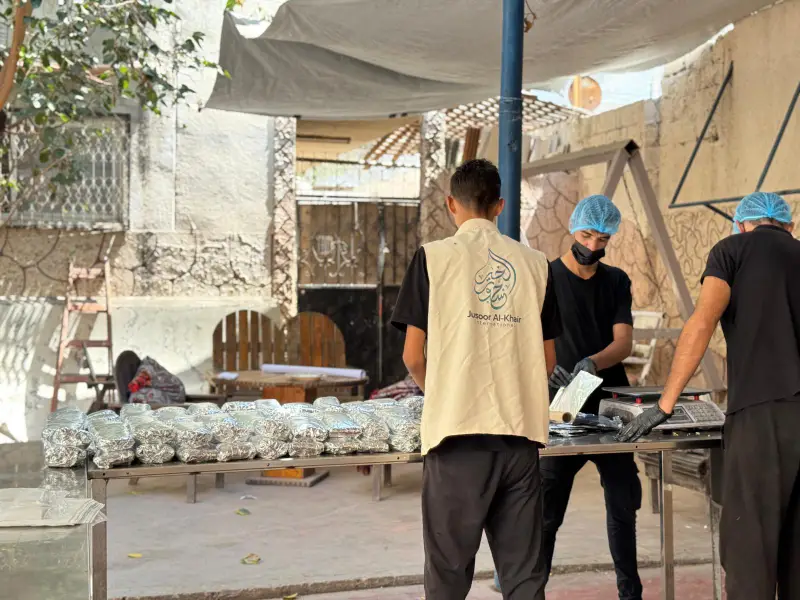Jusoor Al-Khair aid distribution to families